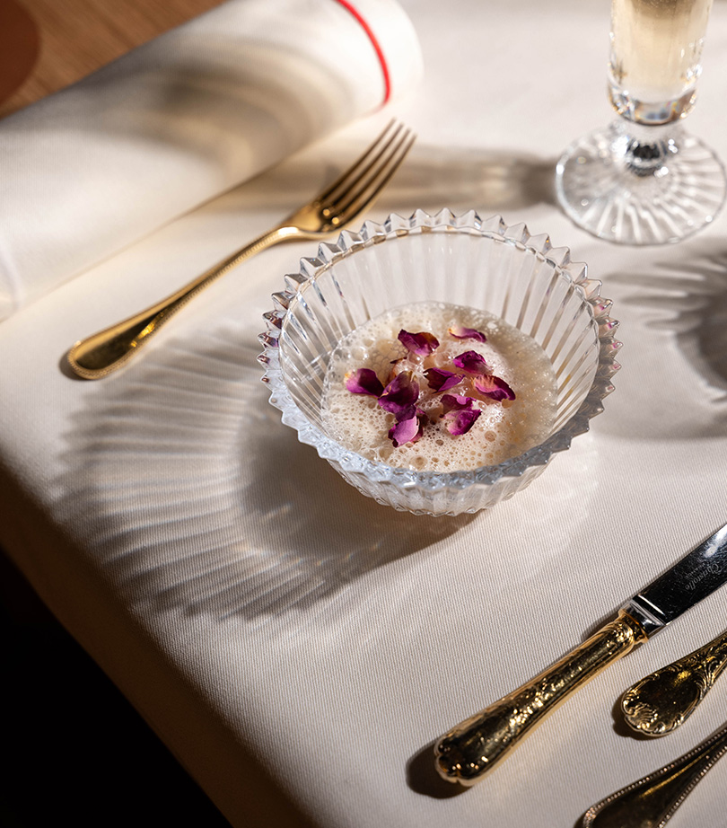 Homard bleu, blanc, rose_Ducasse Baccarat_©Bertille Chabrolle_01
