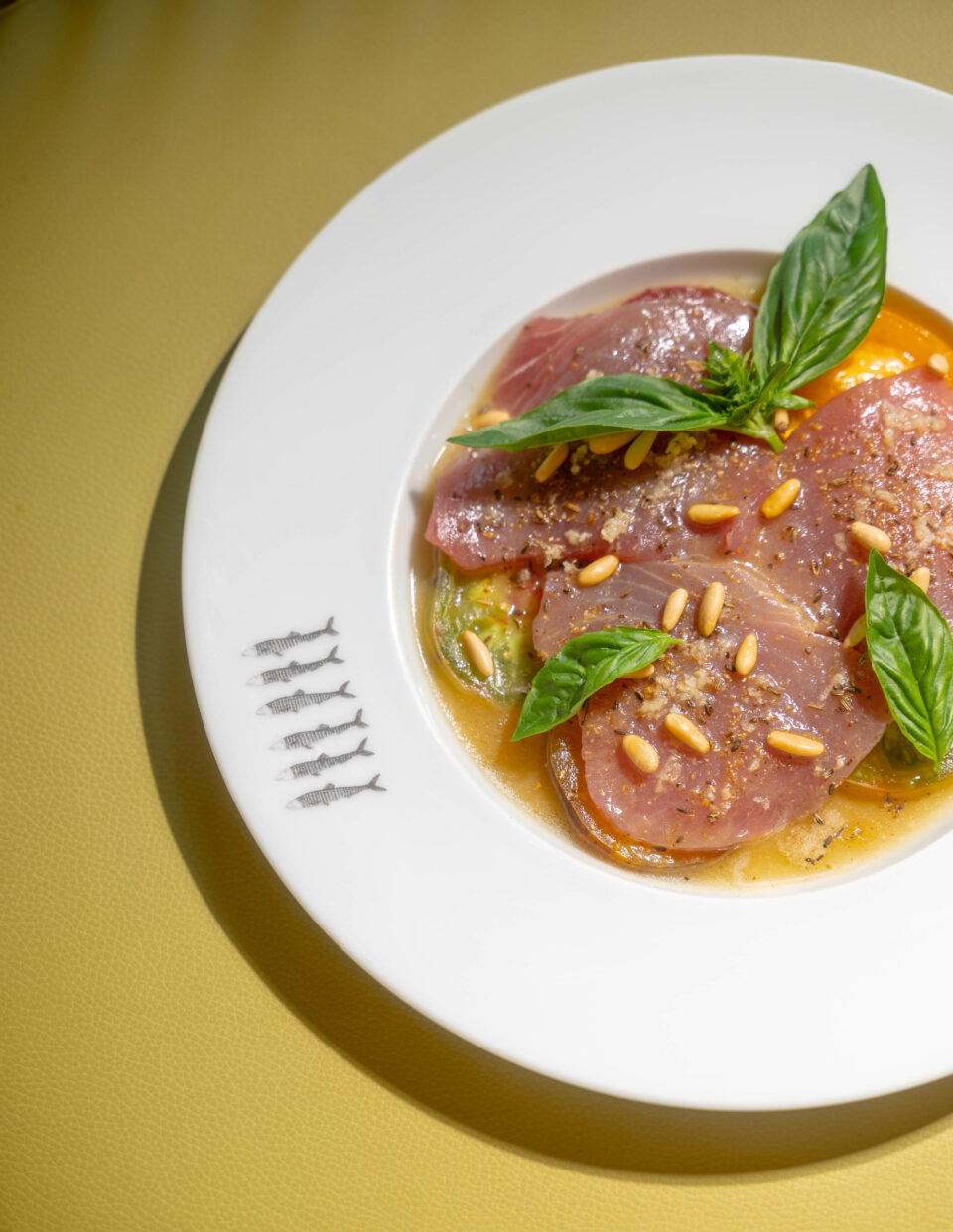 Crudo de thon au piment doux, tomates vertes_Le Jardin_©Bertille Chabrolle_01