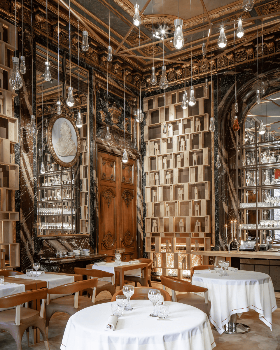 Alain Ducasse Baccarat - Pluie de cristal Baccarat