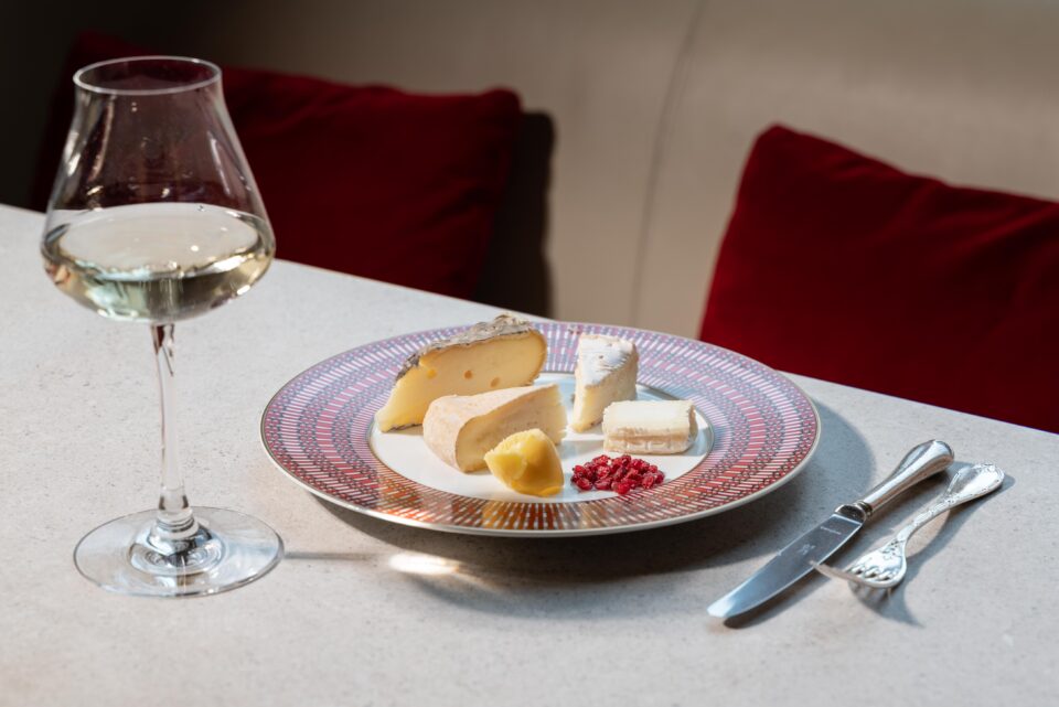 Plateau de fromages_Ducasse Baccarat_©Bertille Chabrolle_12